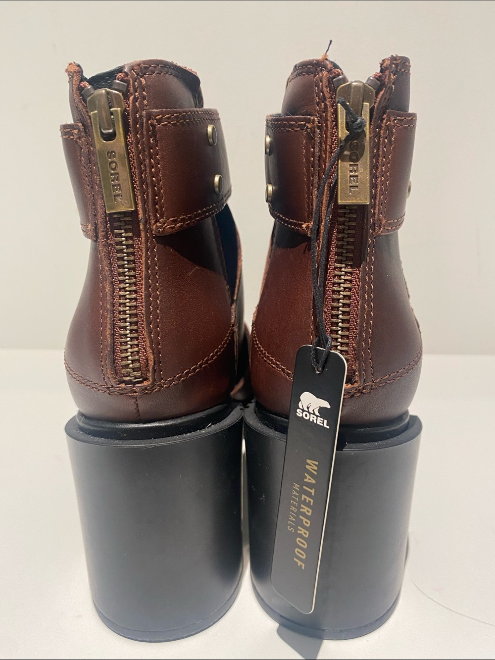 NEW Sorel Platform Shoes With Cut Outs Brown And Black. Size 8. - Picture 3 of 15